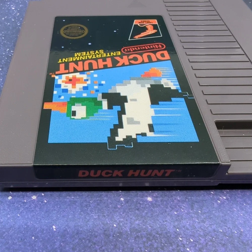 Duck Hunt (Nintendo NES 1985) MATTEL Hangtab Variant 5-Screw CIB COMPLETE Tested